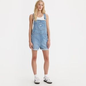NWOT Levi’s Short Overalls